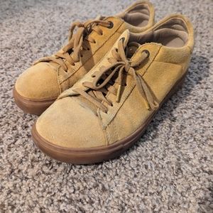 Birkenstock "bend" yellow suede sneakers size 39